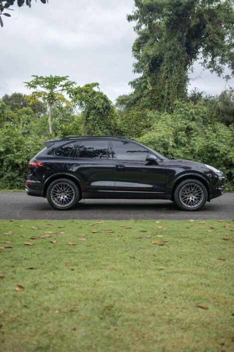 PORSCHE CAYENNE 2018 completo