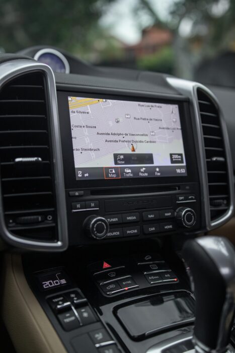 PORSCHE CAYENNE 2018 completo