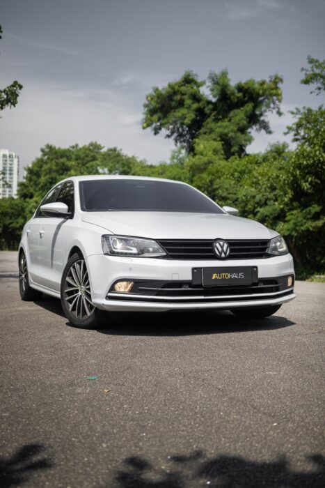 VOLKSWAGEN JETTA 2017 completo