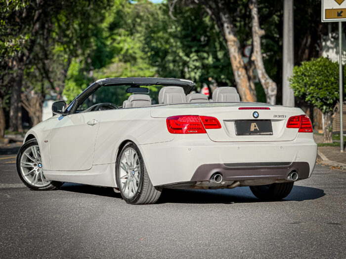 BMW 335i 2012 completo