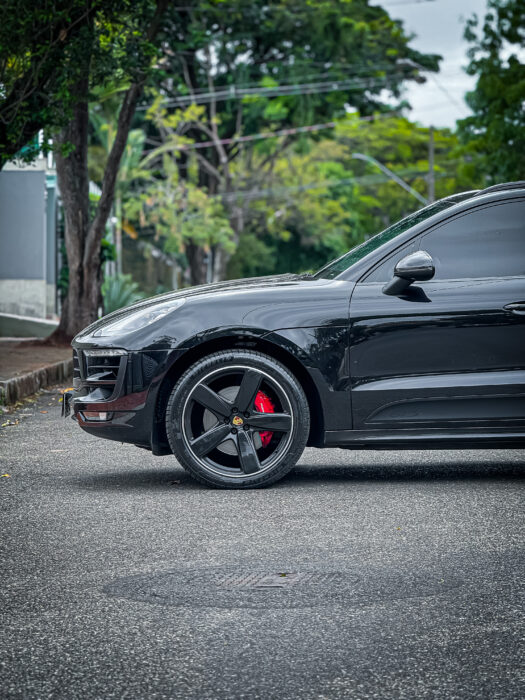 PORSCHE MACAN 2018 completo