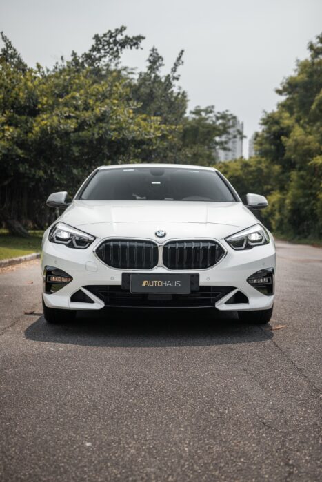 BMW 218i 2020 completo