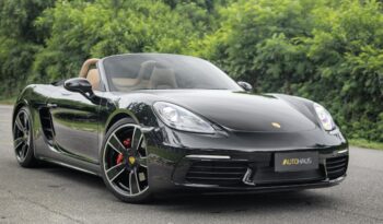 PORSCHE 718 Boxster 2017 completo