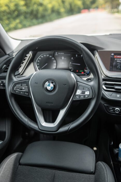 BMW 218i 2020 completo