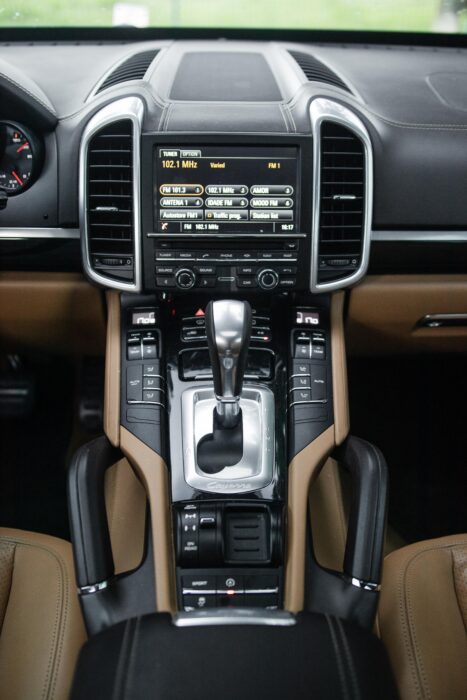 PORSCHE CAYENNE 2014 completo