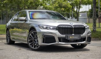 BMW 745LE 2021 completo