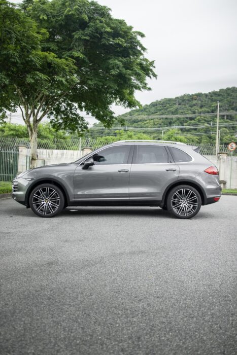 PORSCHE CAYENNE 2014 completo