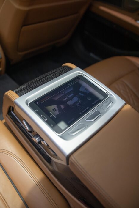 BMW 745LE 2021 completo