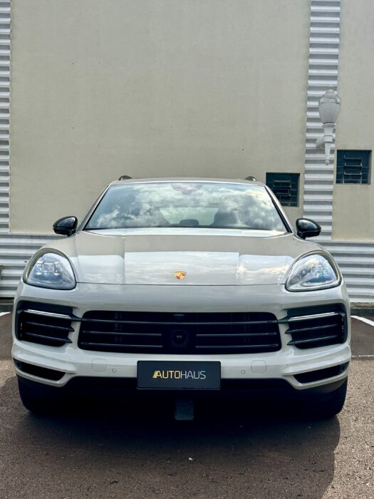 PORSCHE CAYENNE 2023 completo