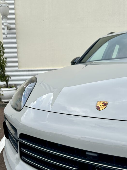 PORSCHE CAYENNE 2023 completo