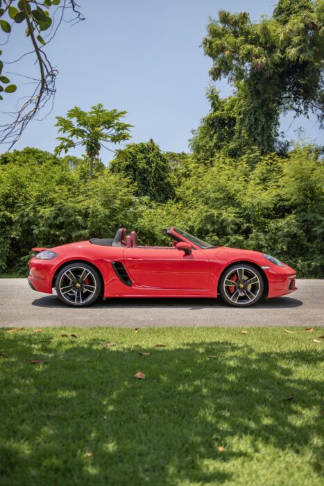 PORSCHE 718 Boxster 2018 completo