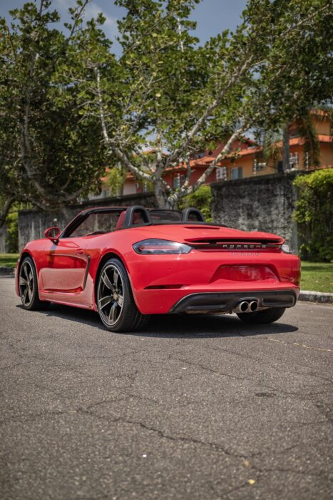 PORSCHE 718 Boxster 2018 completo