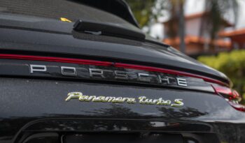 PORSCHE PANAMERA 2018 completo