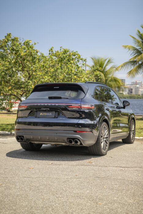 PORSCHE CAYENNE 2023 completo