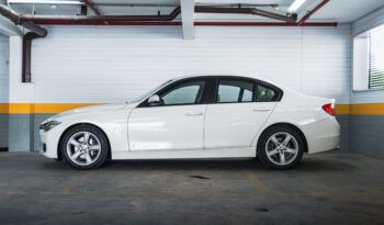 BMW 320i 2015 completo