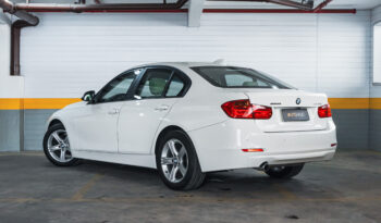 BMW 320i 2015 completo