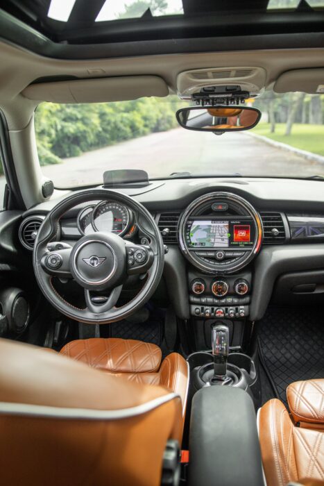 MINI COOPER 2020 completo