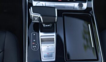 AUDI Q8 2020 completo