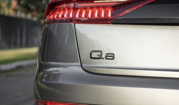 AUDI Q8 2020 completo