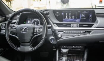 LEXUS ES 300H 2021 completo