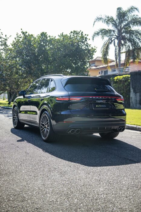 PORSCHE CAYENNE 2019 completo