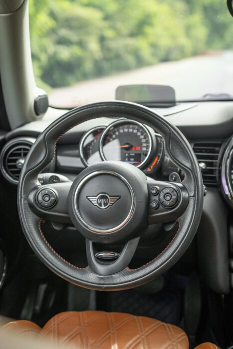 MINI COOPER 2020 completo