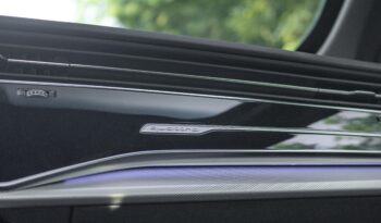 AUDI Q8 2020 completo