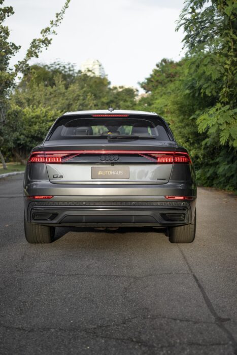 AUDI Q8 2020 completo