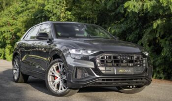 AUDI Q8 2020 completo
