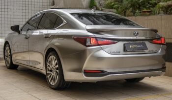 LEXUS ES 300H 2021 completo