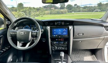 TOYOTA HILUX SW4 2024 completo