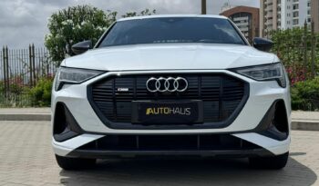 AUDI E-Tron 2022 completo