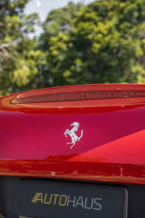 FERRARI CALIFORNIA 2014 completo