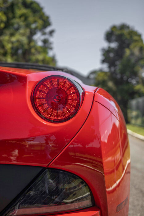 FERRARI CALIFORNIA 2014 completo