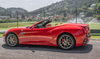 FERRARI CALIFORNIA 2014 completo