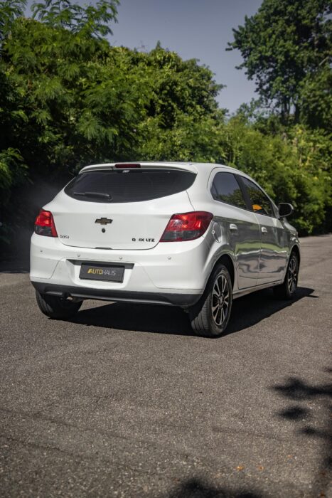 CHEVROLET ONIX 2015 completo