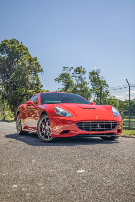 FERRARI CALIFORNIA 2014 completo