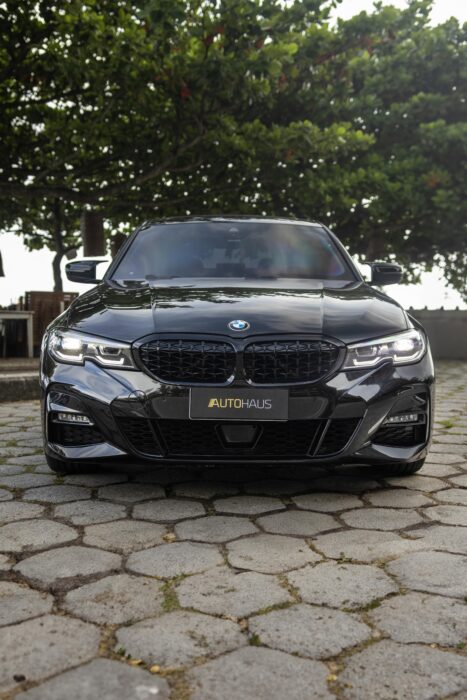 BMW 320i 2022 completo