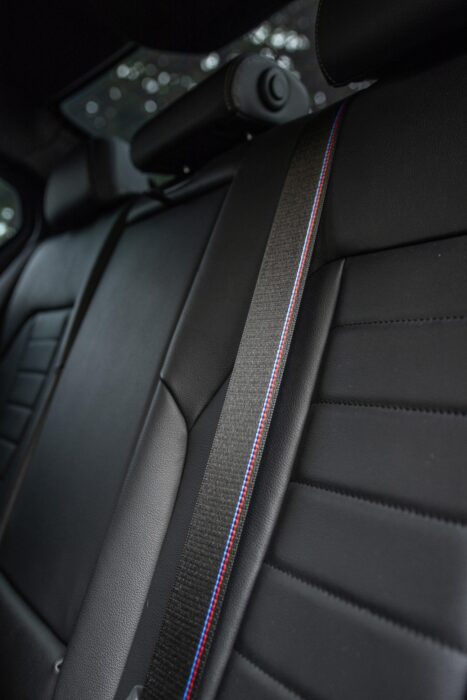 BMW 320i 2022 completo