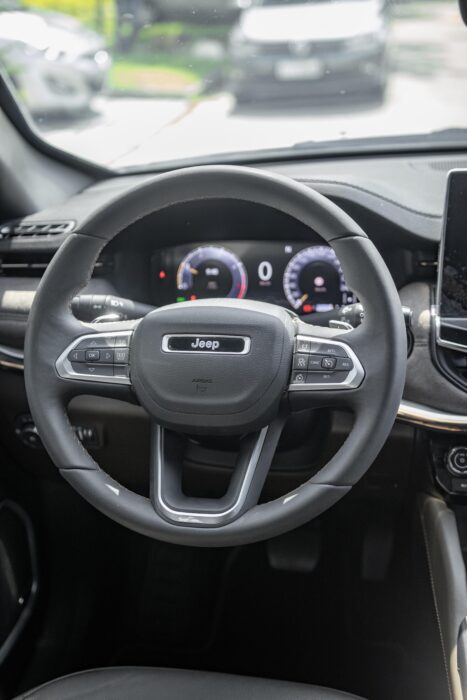 JEEP COMMANDER 2023 completo