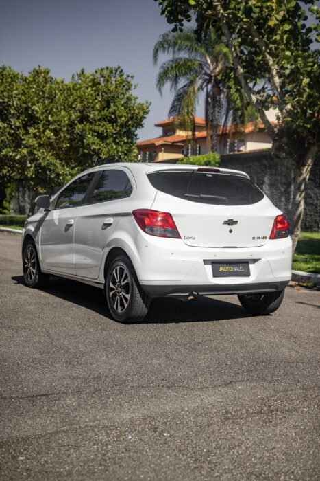 CHEVROLET ONIX 2015 completo