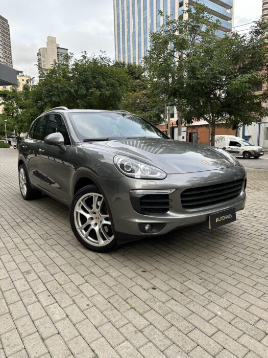 PORSCHE CAYENNE 2016 completo