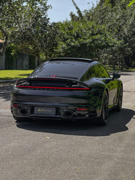 PORSCHE 911 2020 completo