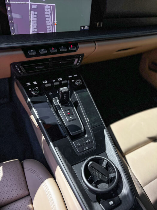 PORSCHE 911 2020 completo