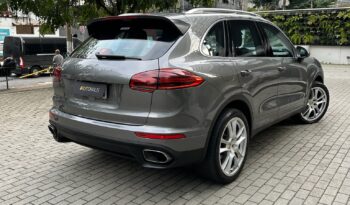 PORSCHE CAYENNE 2016 completo