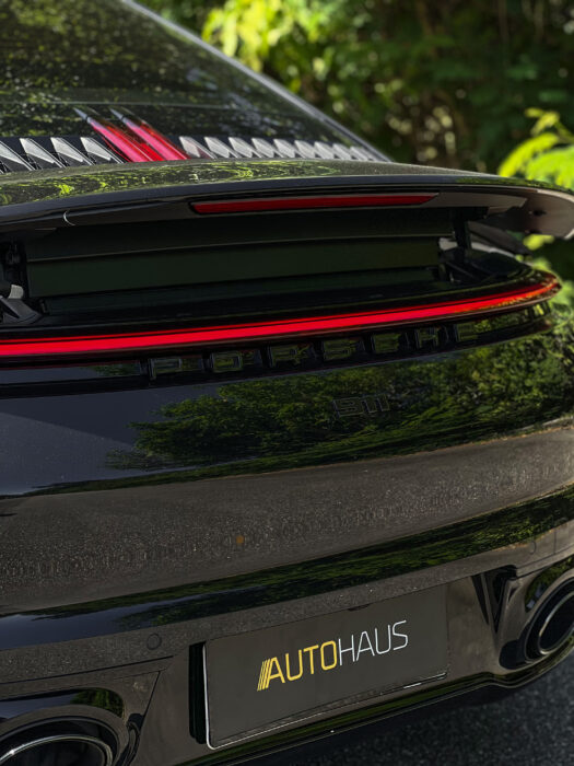 PORSCHE 911 2020 completo