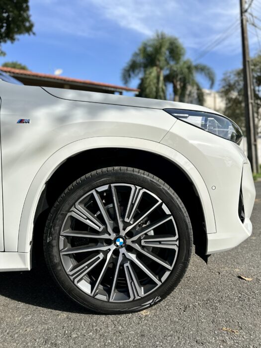 BMW X1 2023 completo