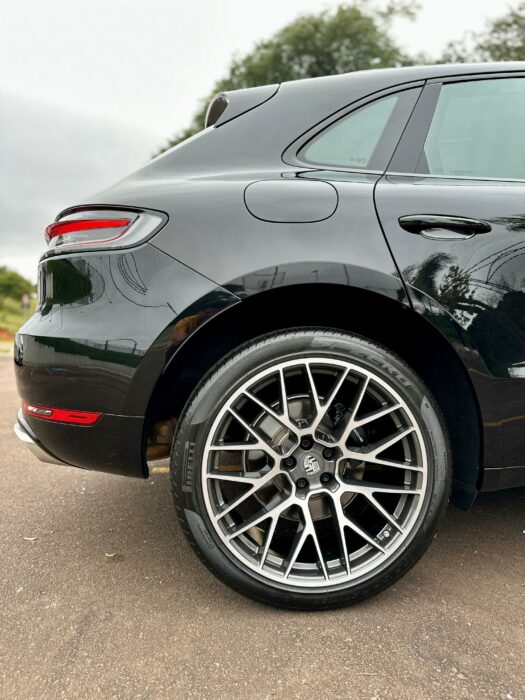 PORSCHE MACAN 2020 completo