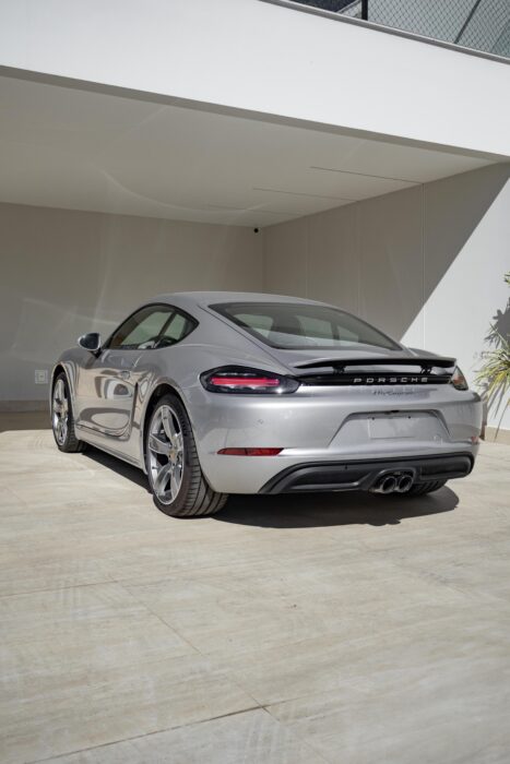PORSCHE 718 Cayman 2024 completo