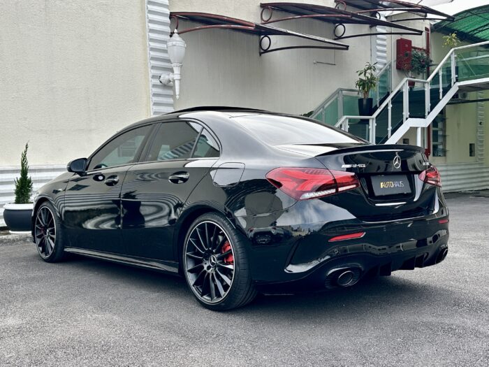 MERCEDES-BENZ A 35 2022 completo